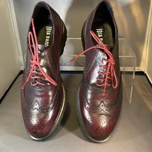 Joia Donna saddle shoes from Italy. Maroon leather